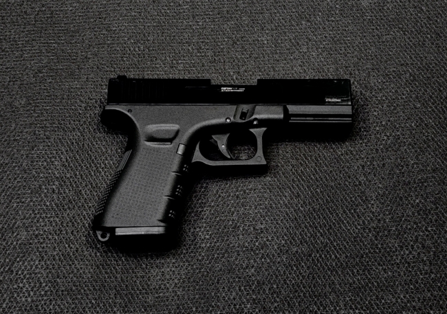 Пистолет G17 (GLOCK 17)