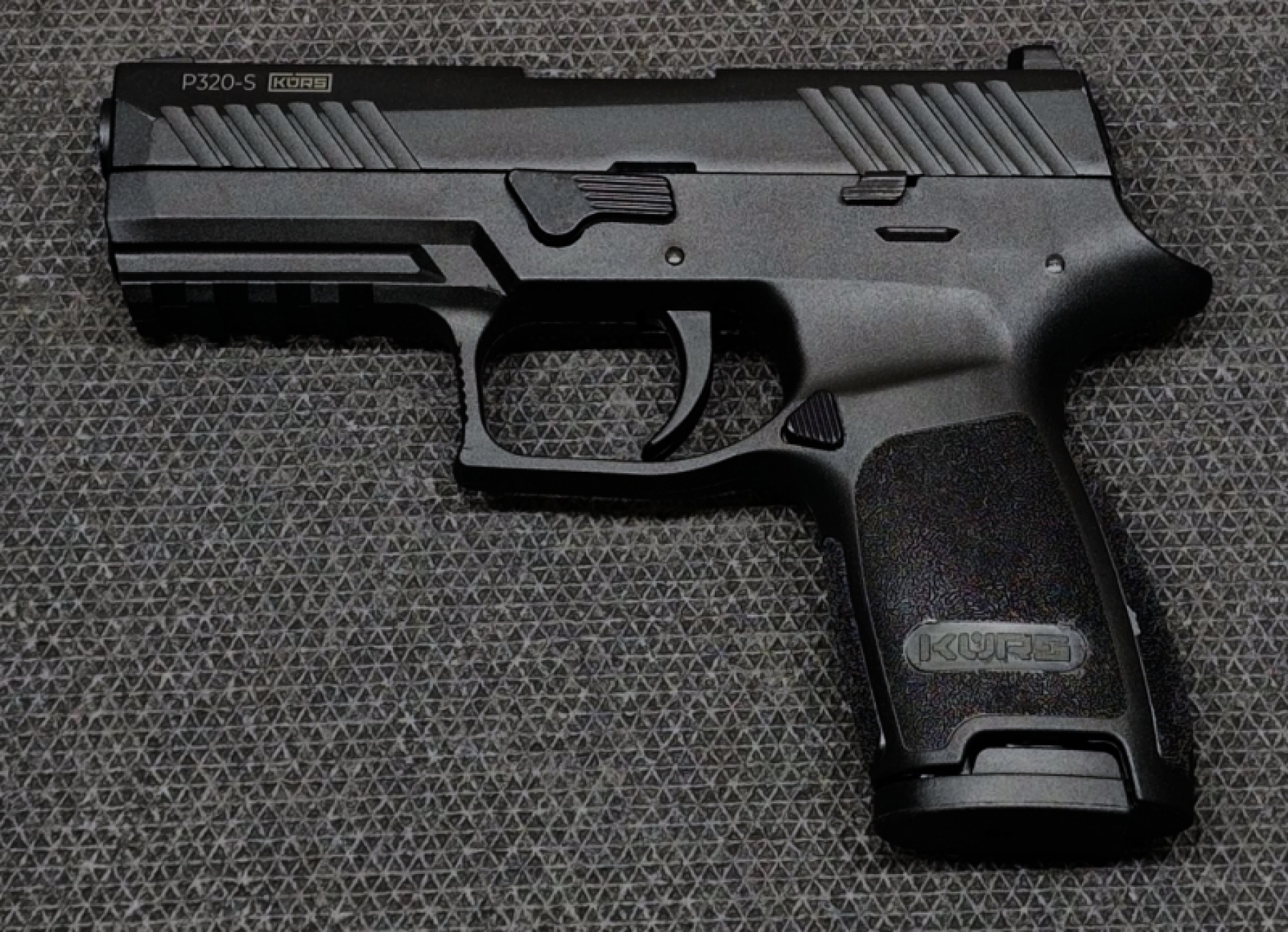 Сигнальный пистолет P320-S (Sig Sauer)